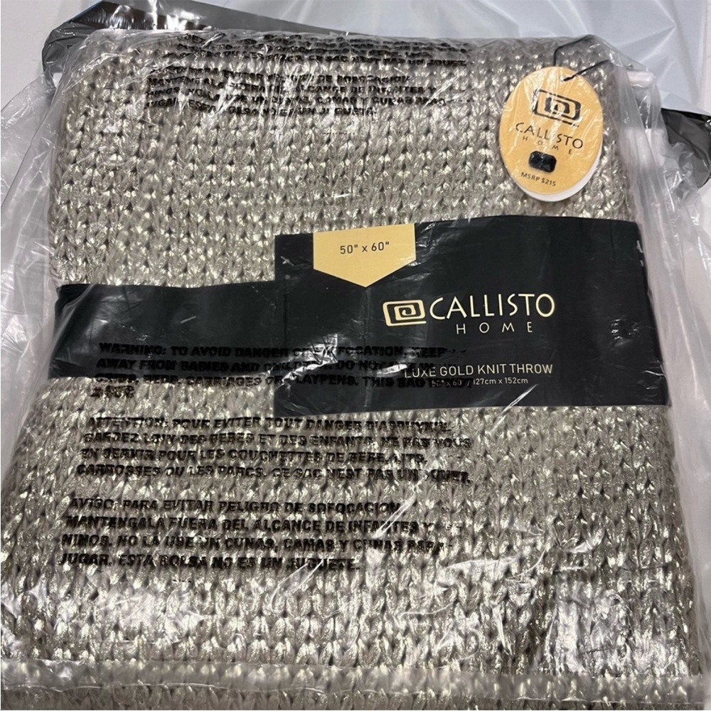 1-NWT CALLISTO HOME PIPER GOLD
DECORATIVE THROW BLANKET